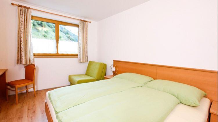 Michelas - Hof Umhausen Kamer foto